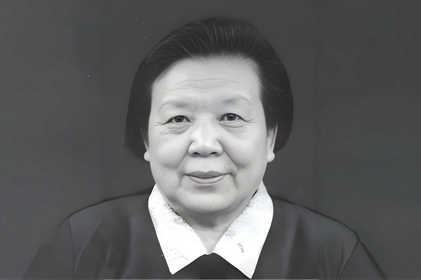 贺抒玉